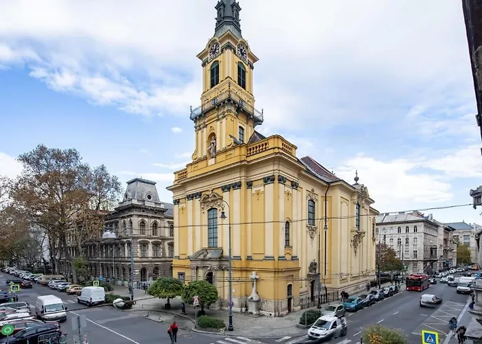 Very - Comfy * בודפשט