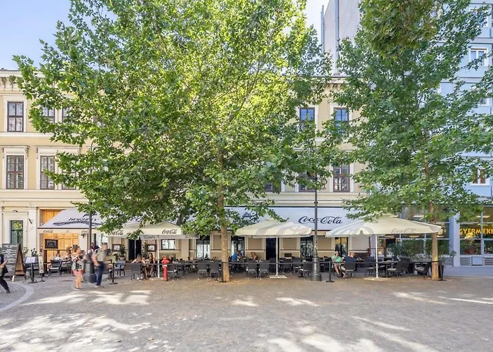 Very - Comfy * بودابست