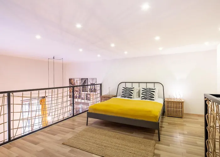 Very - Comfy بودابست