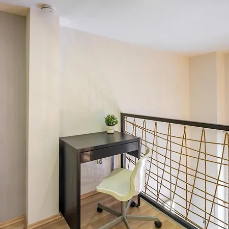 Very - Comfy * Budapešť